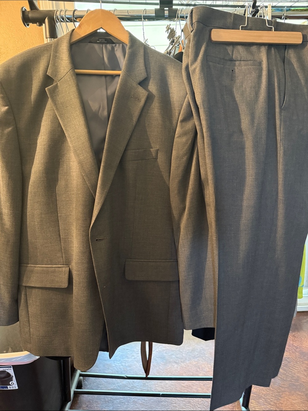 J.M. Haggar Classic Fit Men's Gray Two-Piece Suit Blazer & Pants